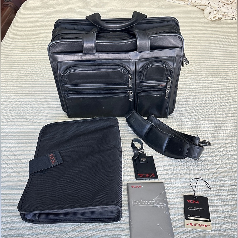 TUMI Expandable Organizer Computer Brief Case